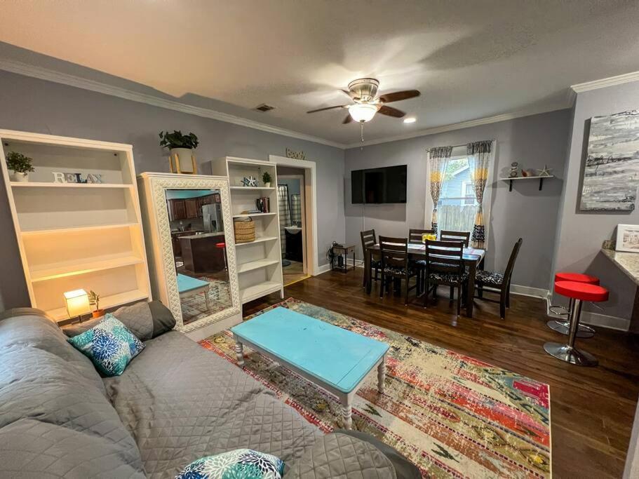 Historic Coastal Haven- Pet Friendly Fast Wi-Fi Villa Norfolk Buitenkant foto